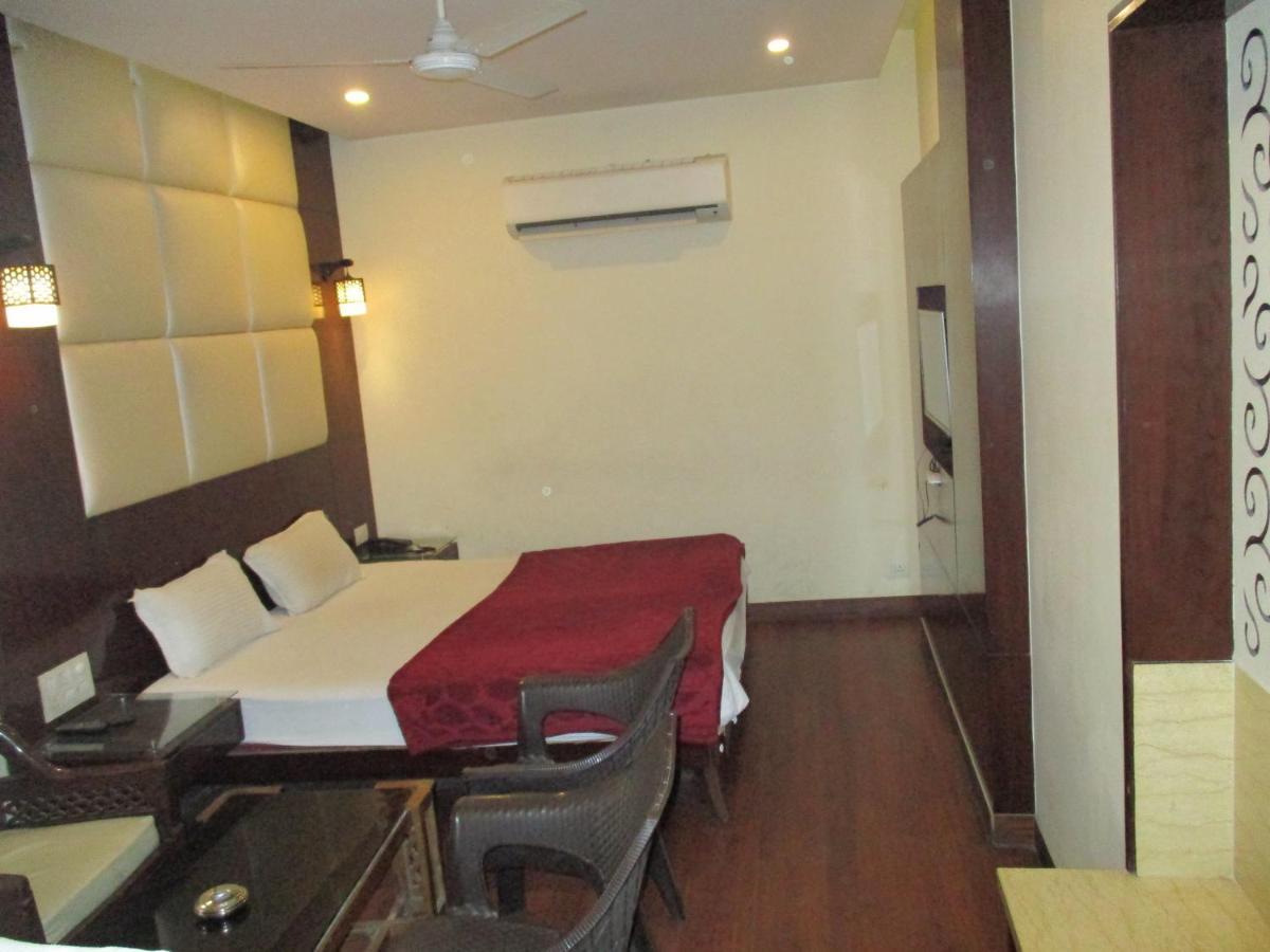 Hotel Polo Victory ชัยปุระ ภายนอก รูปภาพ