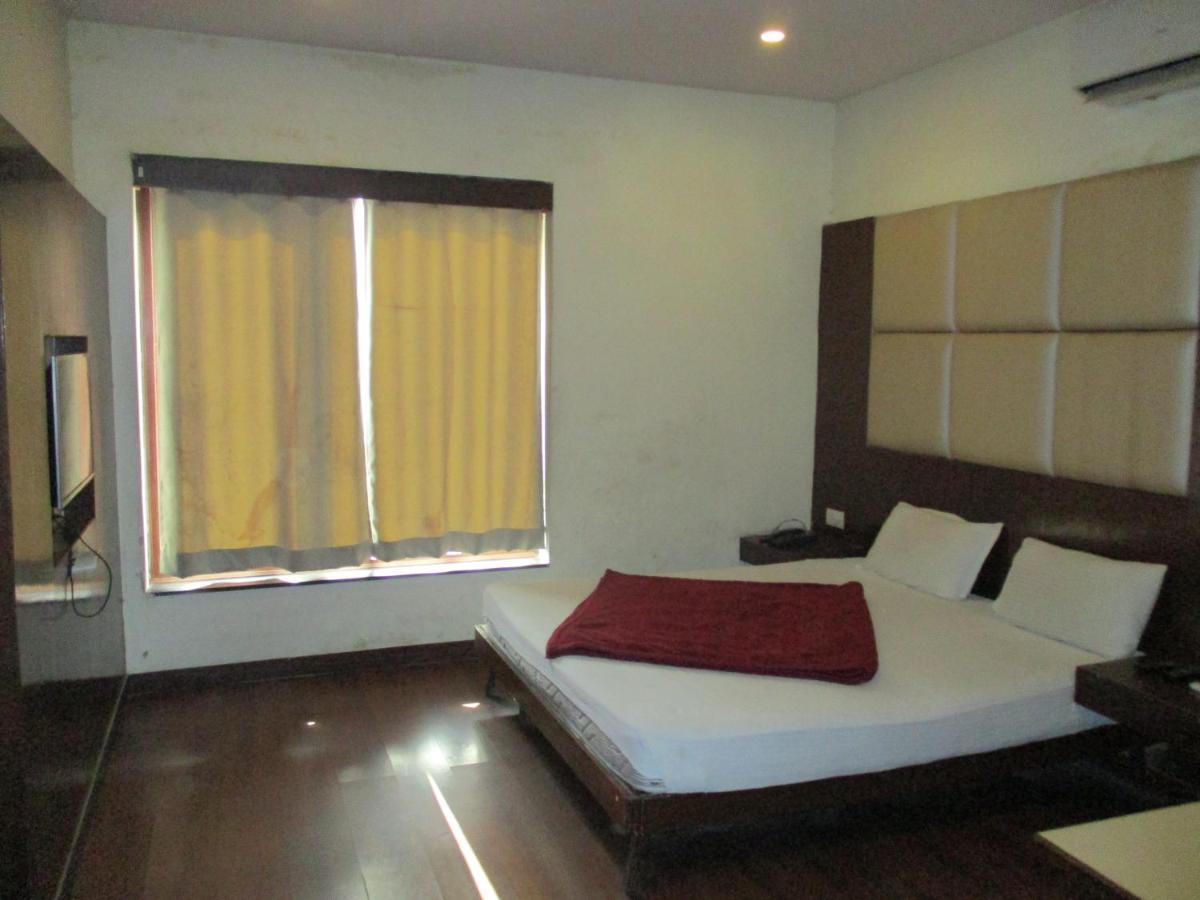 Hotel Polo Victory ชัยปุระ ภายนอก รูปภาพ